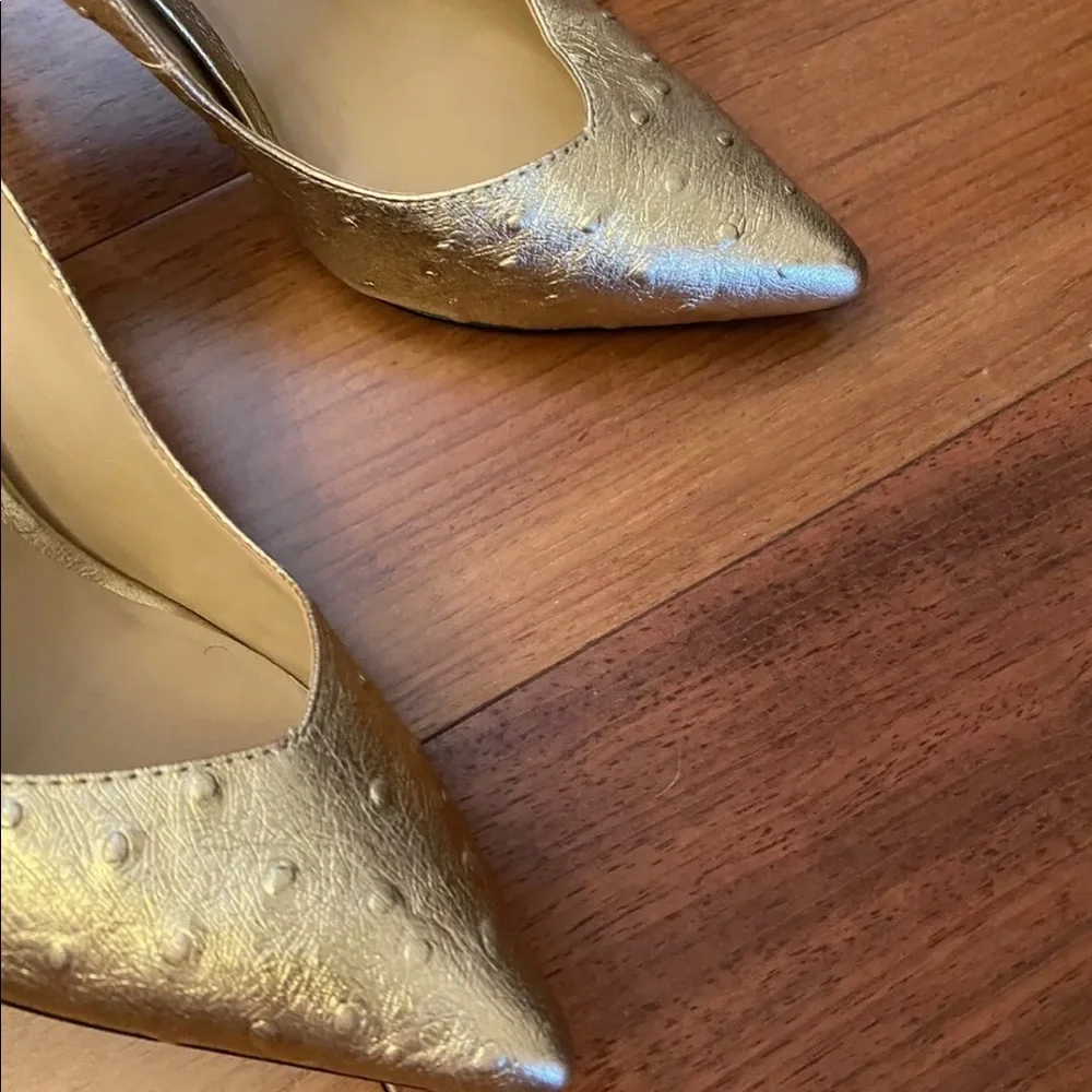Banana Republic Women Gold Pointed Toe Heels Pumps Shoes Size 7